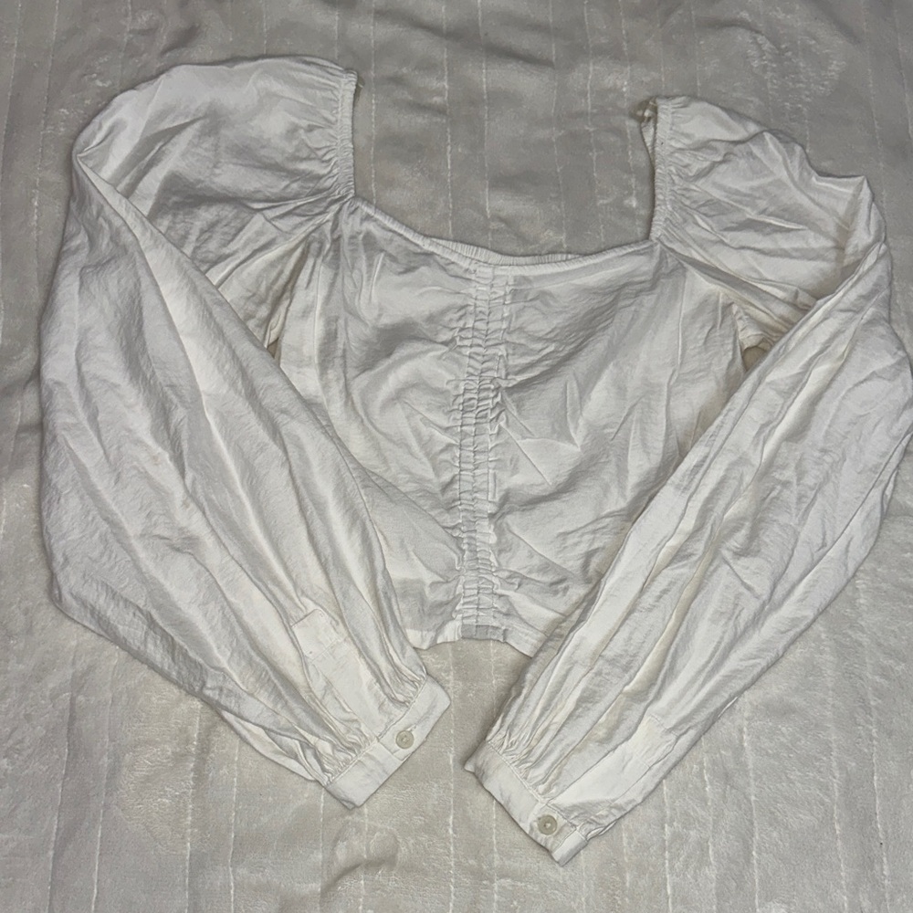 Elegant White Women's Top with princess shoulders